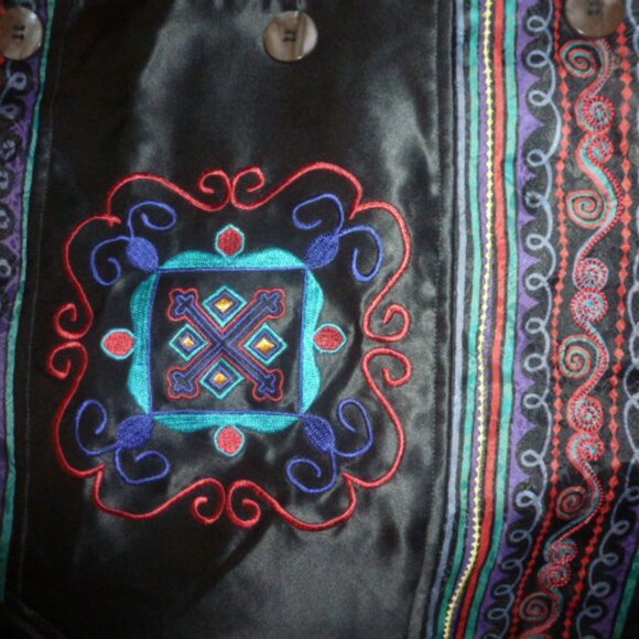 Chico’s Design Embroidered Silk Jacket – Women’s Size 1 (US) - Picture 12 of 14